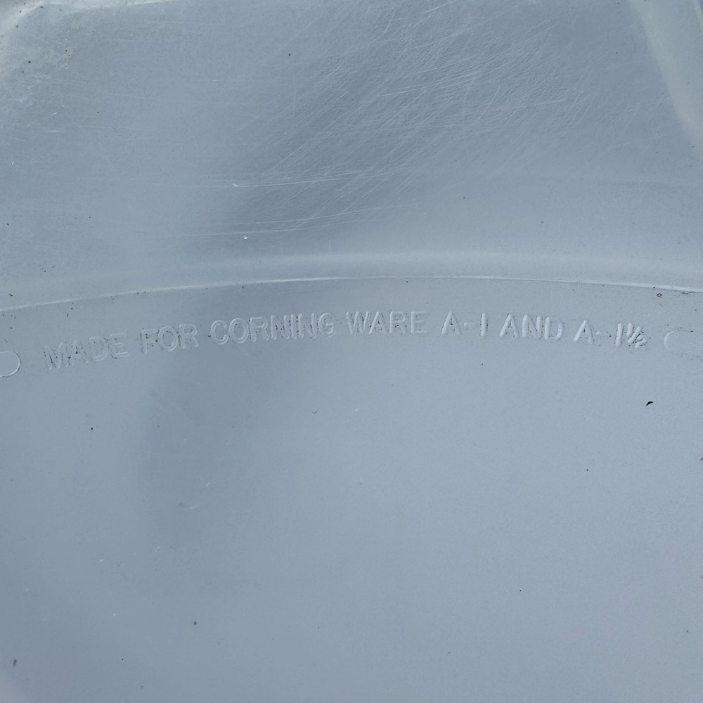 Vintage CorningWare Shadow Iris 1.5-Liter Casserole Dish with Lid A- 1 1/2-B - Picture 14 of 14